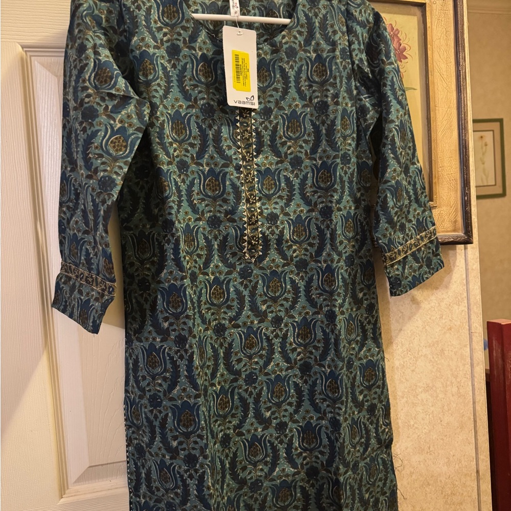 Kurta Pants With Dupatta and Shawl